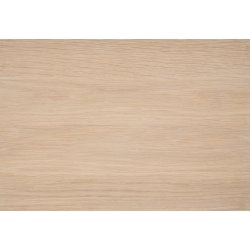 Vitrineskab, model Ambrosius, 140 cm bredt i hvidolieret egetr�sfiner med 3 glasd�re