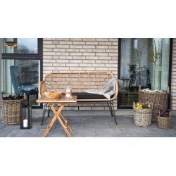 Toscana sofa i naturlig PE rattan og med hynde i polyester. 