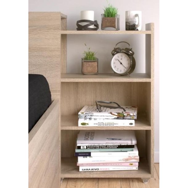 Nibe 160 cm hovedgavl i egelook med 2 skabe p� hjul til opbevaring.