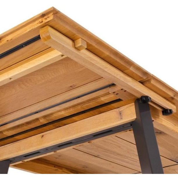 Hellerup tillgsplade i hvidolieret egetr til 90 cm Hellerup spisebord. 