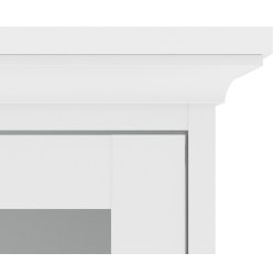 Frisenborg 100 cm bred hvidt vitrineskab med glasdre, hylder og skuffer.