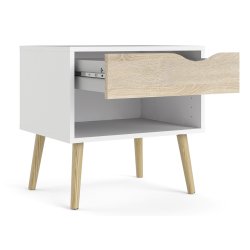 Odense 50 cm hvidt natbord med 1 ege look skuffe og bent rum.