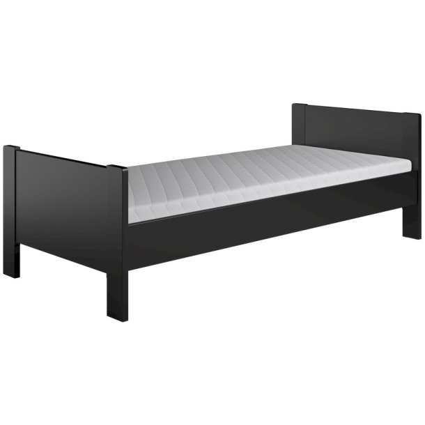 Krone seng med 2 gavle som enkelt og dobbeltseng bredde fra 70-180 cm og lngde fra 190-210 cm.