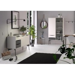 Anholt 150 cm bred hvid sknk med 2 skabe og 3 skuffer.