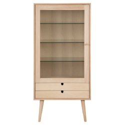 Liseleje 70 cm bredt vitrineskab med glasdr og glashylder samt 2 skuffer.
