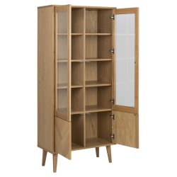 Vorns 80 cm vitrineskab i lakeret ege finer med 2 glasdre og 2 skabsdre i sildebensmnster.