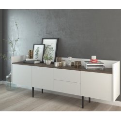 Sknk 195,5 cm bred hvid og walnd skydedre og skuffer.