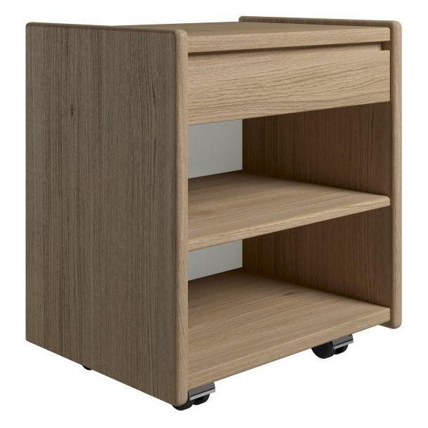 Krone sengebord 50 cm bred i olieret egefiner med 1 skuffe og 1 hylde  - Dansk produceret.