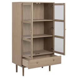 Nrum 80 cm vitrineskab i hvidpigmenteret ege finer med 2 glasdre, hylder og bred skuffe