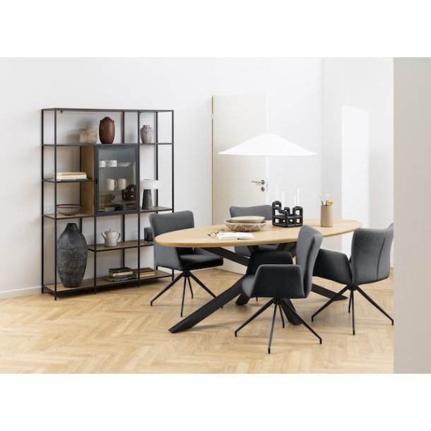 Sofie spisebordsstol med armln og drejefod i mrkegr mbelstof