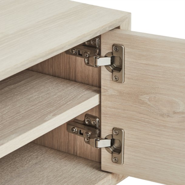 Egeskov TV bord i hvidolieret ege finr 160 x 42 cm med opbevaring og soft close