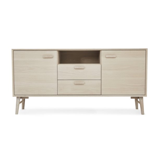 Egeskov skænk i hvidolieret ege finér 160 x 42 cm med 3 sektioner med soft close