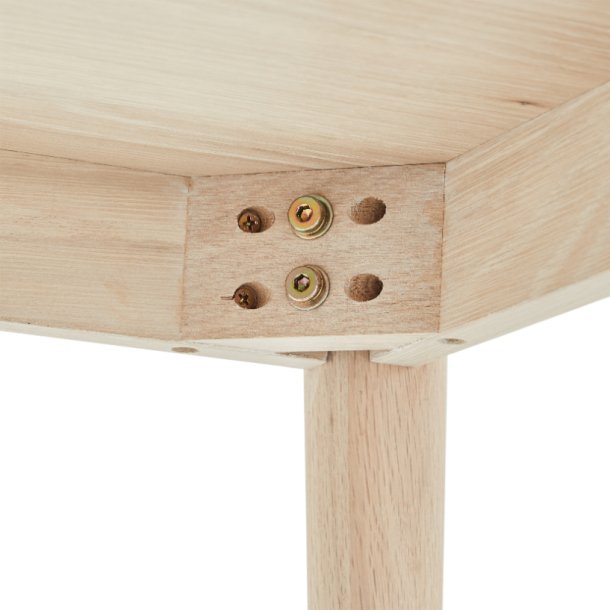 Tsinge sofabord i hvidolieret ege finr 90 x 90 cm 