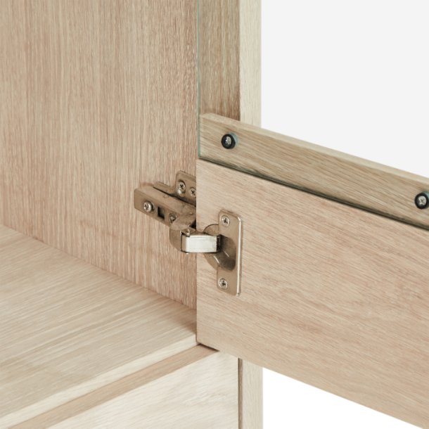 Tsinge sknk i hvidolieret ege finr 146 x 124 cm med soft close og indbygget LED lys