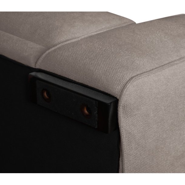 Santa Monica sofa med chaiselong til venstre i sandfarvet mbelstof