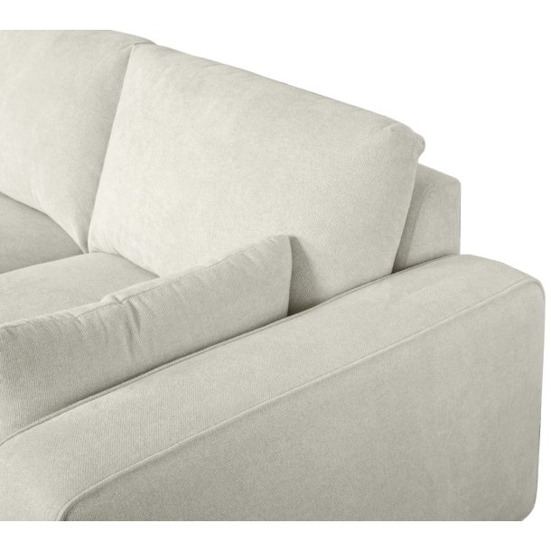 Santa Monica sofa med chaiselong til venstre i cremefarvet mbelstof