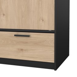 Inline garderobeskab 121 cm bredt, 2 skyded�re, 2 skuffer egelook og sort. 