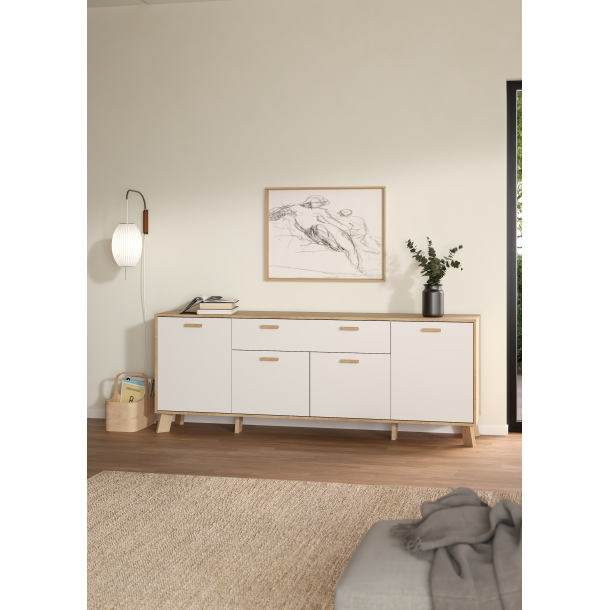 Estate sknk i hvid egelook 196 cm med 4 lger og 1 skuffe