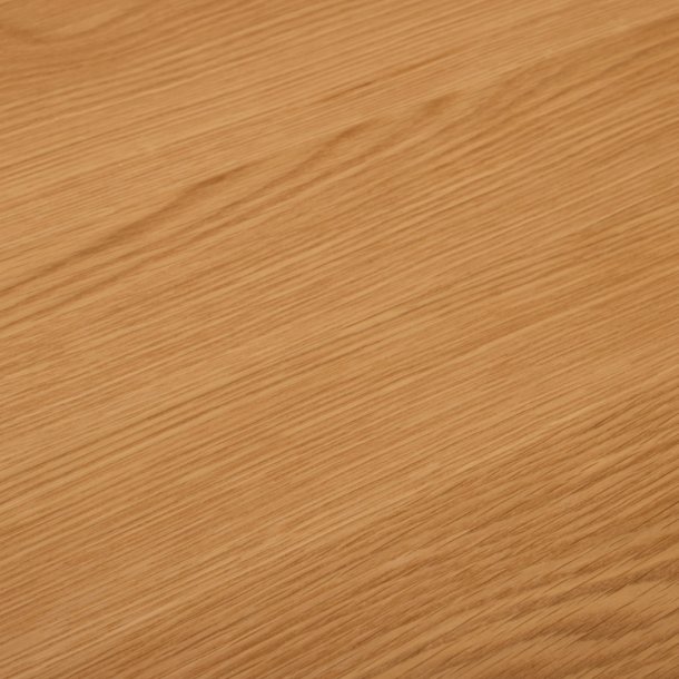 Tsinge sofabord i naturolieret ege finr 90 x 90 cm 