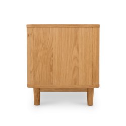 Tsinge TV-bord i naturolieret ege finr 180 x 45 cm, lger med soft close og ledningsudtrk