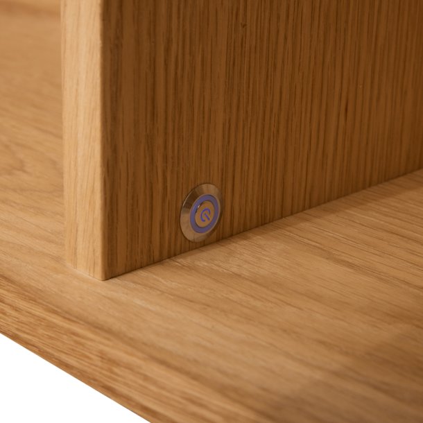 Tsinge hngevitrine i naturolieret ege finr 180x 60 cm, 3 skabe med softclose og indbygget LED lys