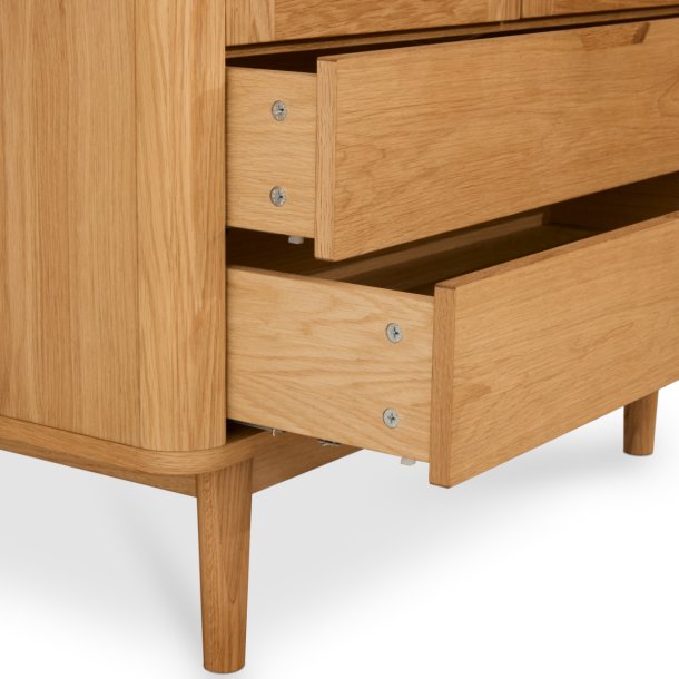 Tsinge vitrineskab i naturolieret ege finr 190 x 100 cm med soft close og indbygget LED lys