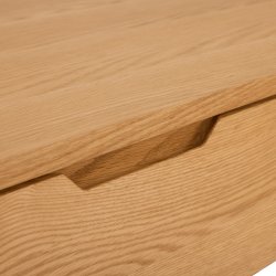 Tsinge sknk i naturolieret ege finr 146 x 124 cm med soft close og indbygget LED lys