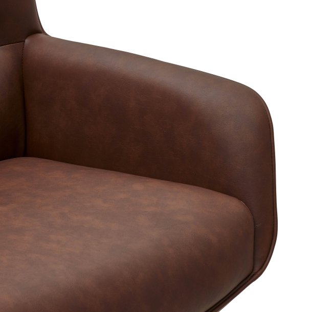 Chicago spisebordsstol i kunstlder med metal stel og drejefunktion lysebrun