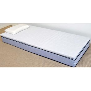 King Plus vendbar topmadras i koldskum 85 x 200  x 6 cm med hvidt quiltet betrk.