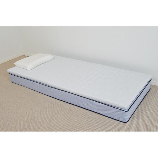 King Plus hovedpude koldskum 55 x 35 x 11 henholdsvis 9 cm.