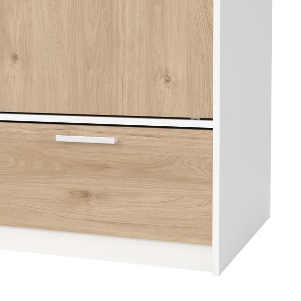 Inline garderobeskab 121 cm bredt, 2 skyded�re, 2 skuffer hvid og egelook. 