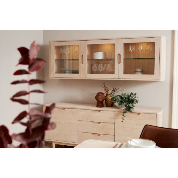 Tsinge sknk i hvidolieret ege finr 180 x 45 cm, 3 sektioner med soft close