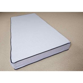 Admiral springmadras 140 x 190 x 16 cm vendbar.